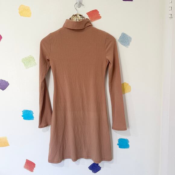 S Reformation Peach Ribbed Long Sleeved Light Sweater Dress - Picture 1 of 5